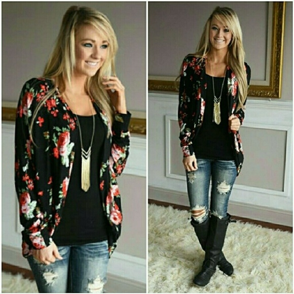 •Flash Sale• Floral Print Cardigan - Picture 3 of 5