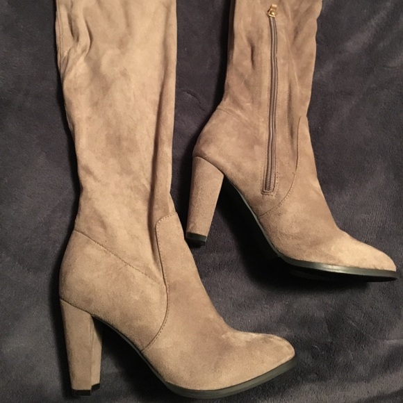 SORCHA FAUX FUR-LINED HEELED BOOTS - Picture 4 of 5