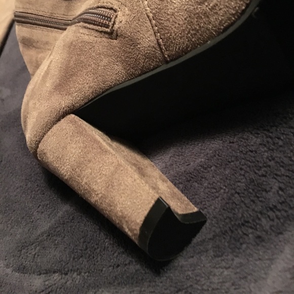 SORCHA FAUX FUR-LINED HEELED BOOTS - Picture 5 of 5