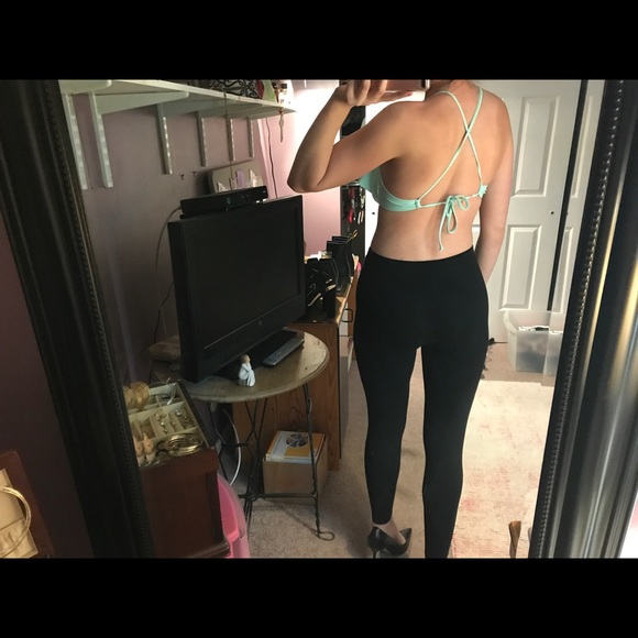 Bathing suit tops - Picture 4 of 5