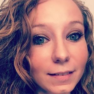 Meet your Posher, Bethani