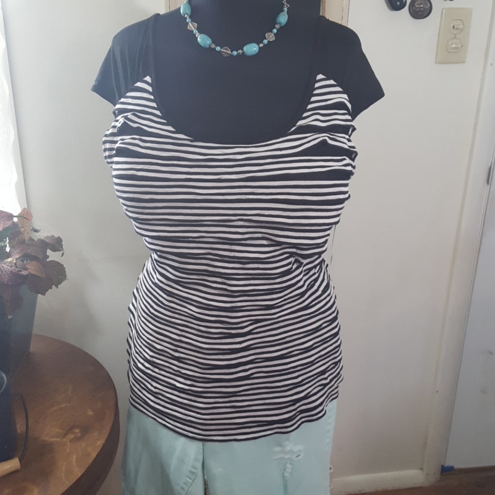 XL black and white Summery top