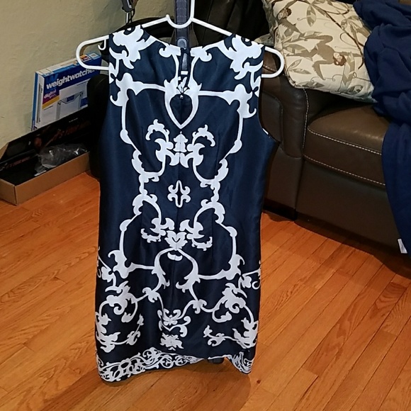 Printed navy blue and white dress - Picture 2 of 2