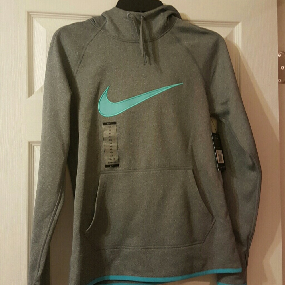 Nike sweatshirt NWT
