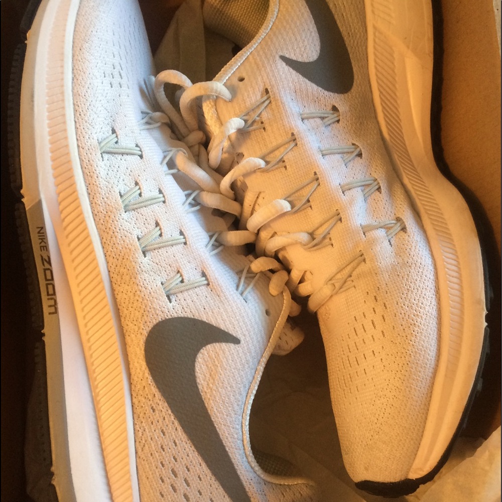Nike zoom running shoes. Worn 5x.