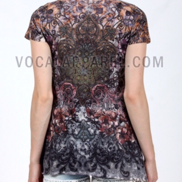 ELABORATELY DETAILED TOP - Picture 2 of 3