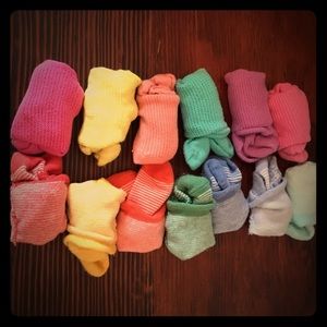 Lot of Infant Socks - Old Navy - 13 Pairs