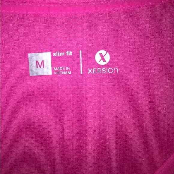 Xersion Medium Slim Fit Sport Top - Picture 2 of 2