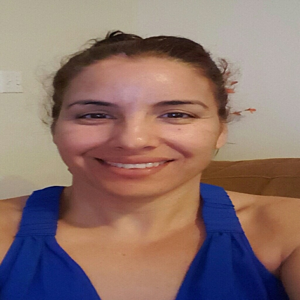 Meet your Posher, Yesenia
