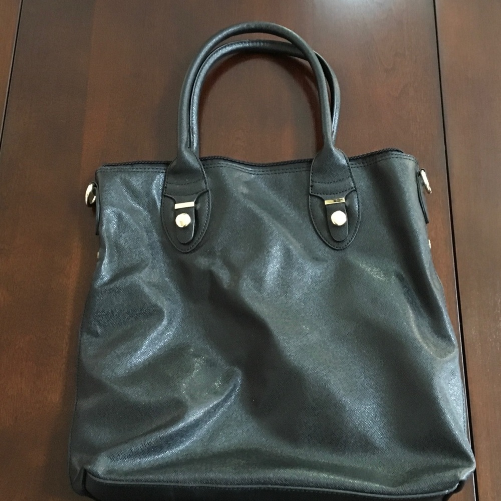 Black Vegan Bag w/removable lining from JustFab