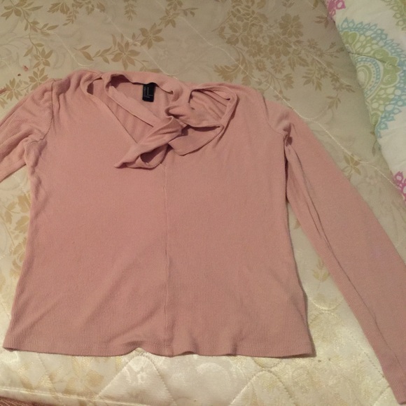 tieable v neck shirt - Picture 1 of 2