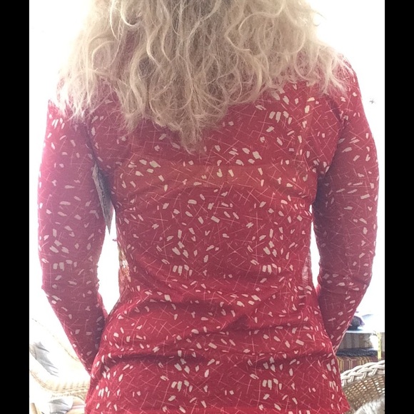 NWT WOMENS RED SHEER LONG SLEEVE T SHIRT XS - Picture 8 of 8