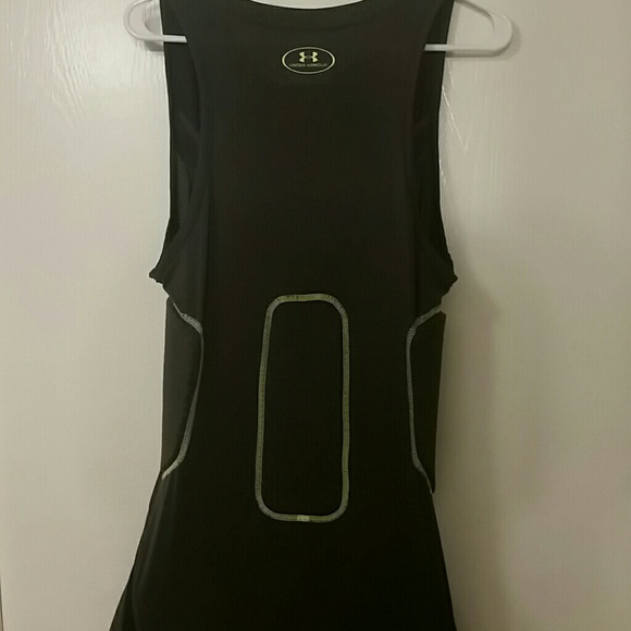 Under Armour Padded Basket Ball Tanktop - Picture 5 of 6