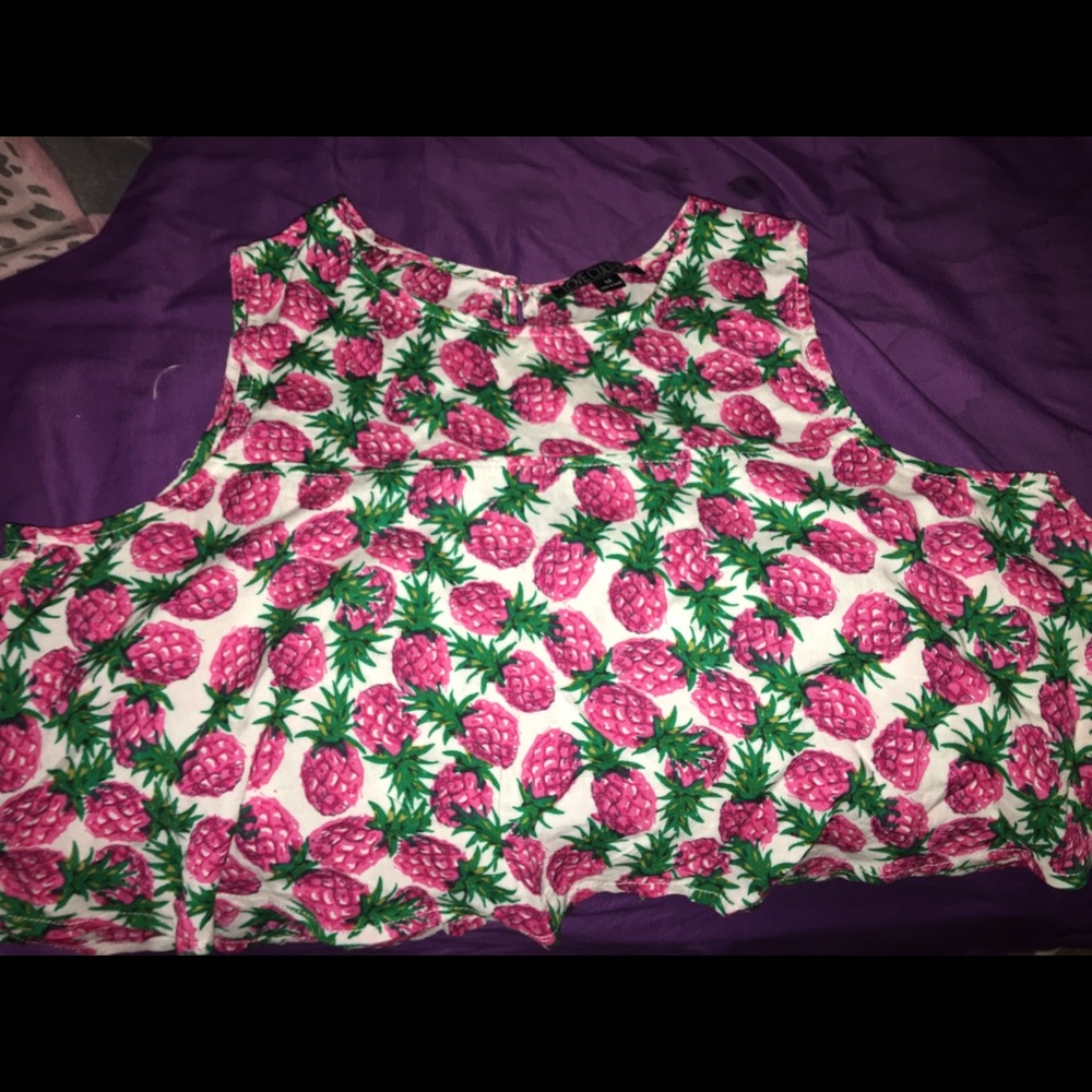 Pink pineapple loose crop top