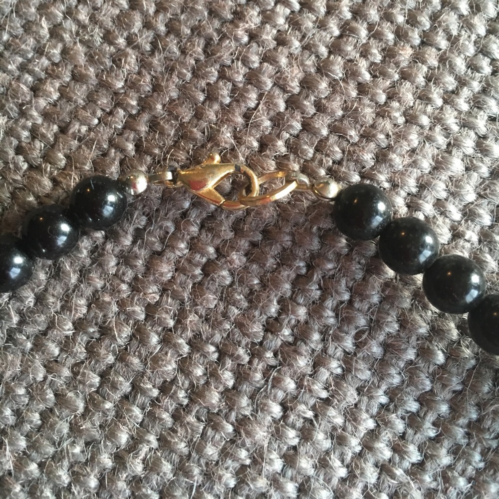 Beaded necklace - Picture 3 of 3