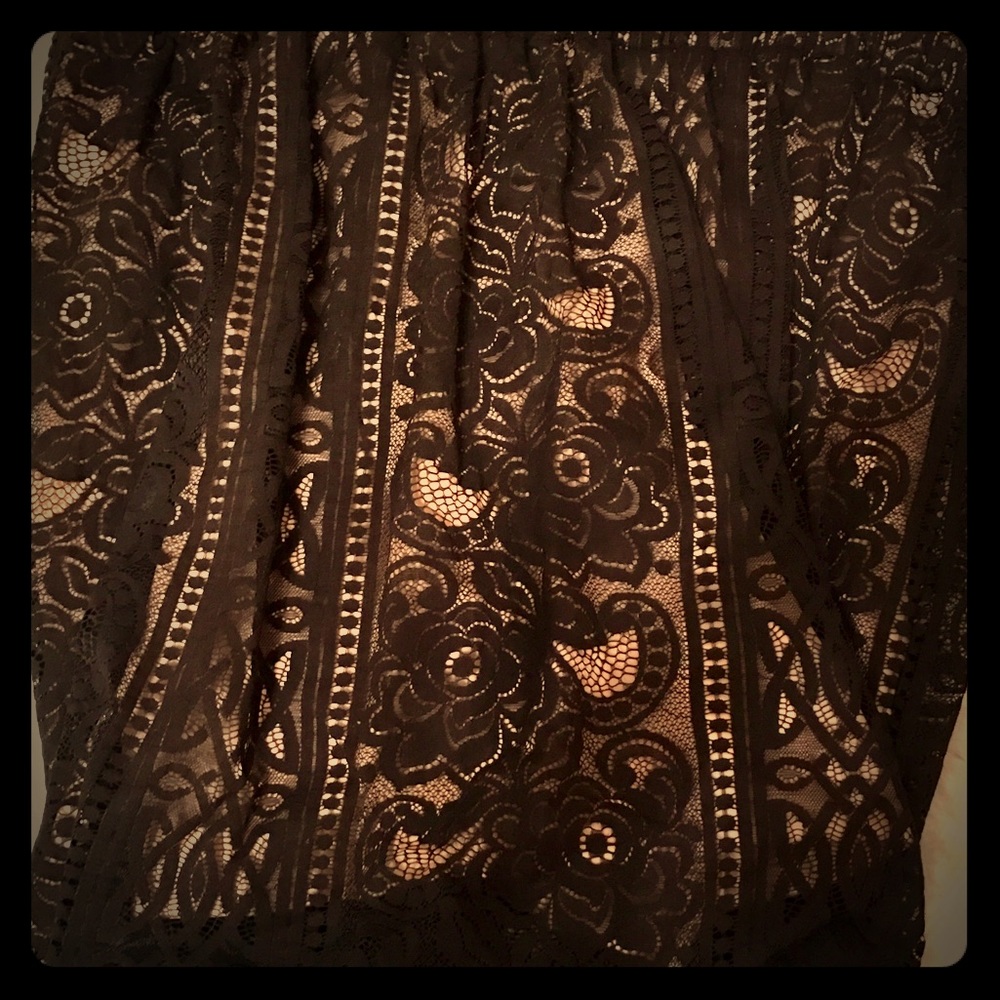 Lace black skirt. NWT