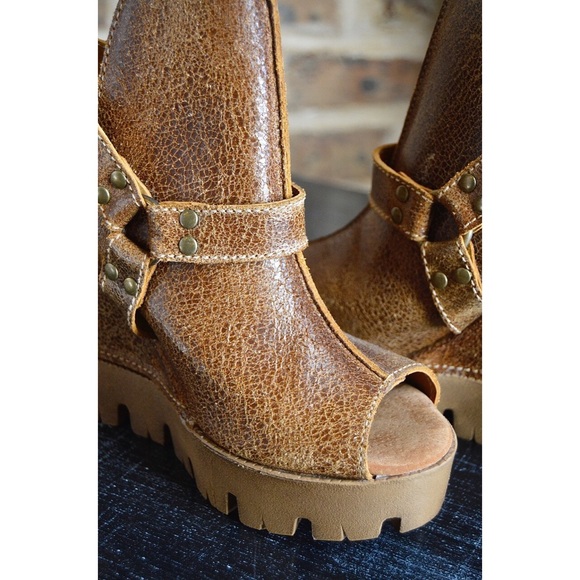 Distressed Harness Detail Peep Toe Wedge - Picture 5 of 7