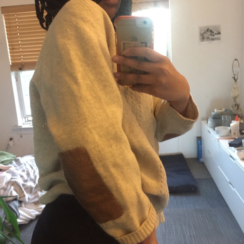 Beautiful Scottish wool cardigan