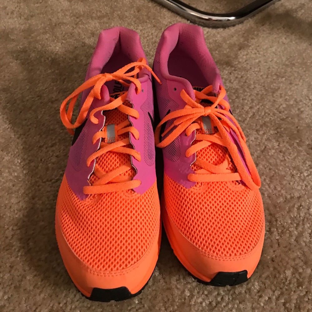 Nike shoes zoom fly