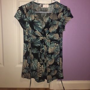 Tomorrow's mother Maternity Short Size Small