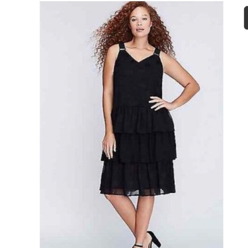 Tiered skirt sexy dress in black