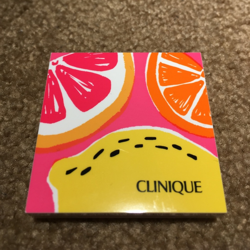 Clinique - eye shadow due and blush - Picture 3 of 4