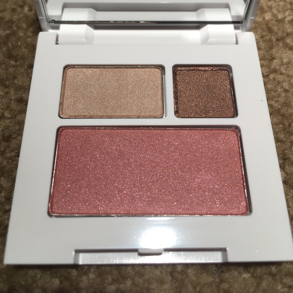Clinique - eye shadow due and blush - Picture 4 of 4