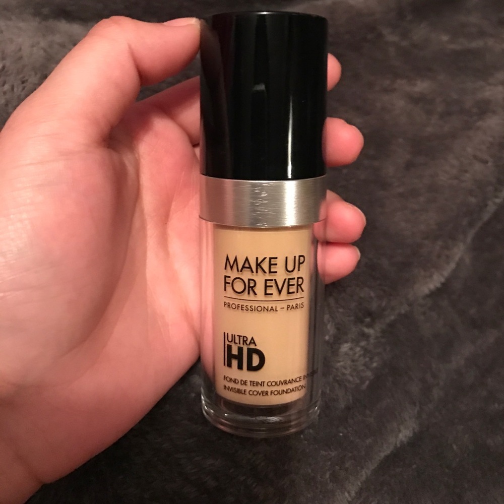 Make up forever foundation