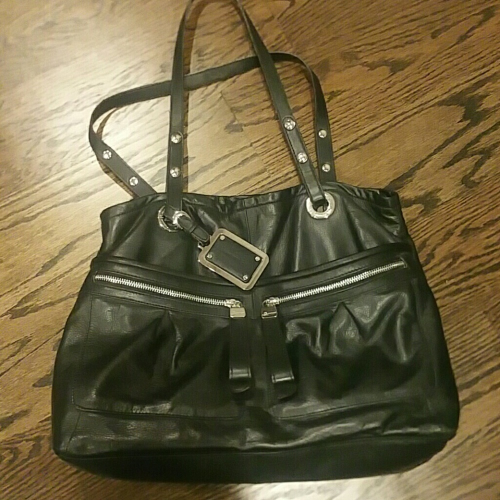 B Makowsky Butter Leather Shoulder Bag