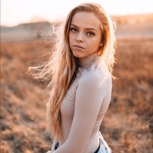 Meet your Posher, Allyson