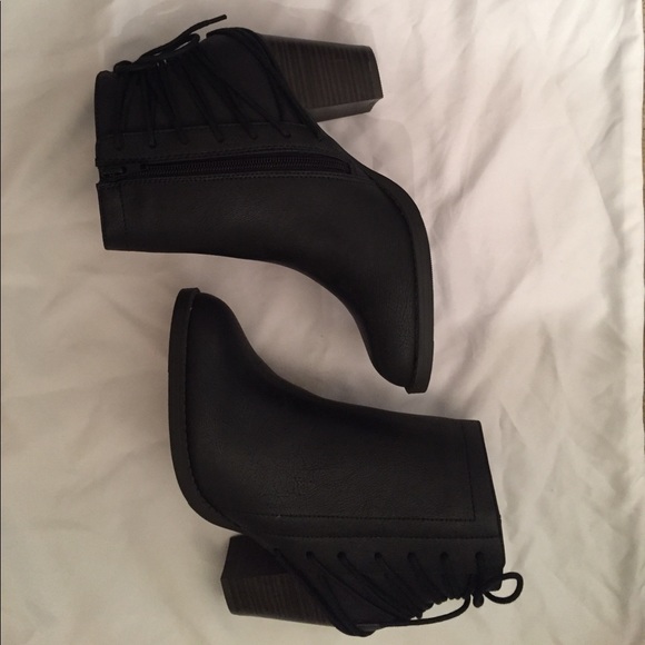 American Eagle Outfitters Shoes - AEO Lace Up Heeled Bootie