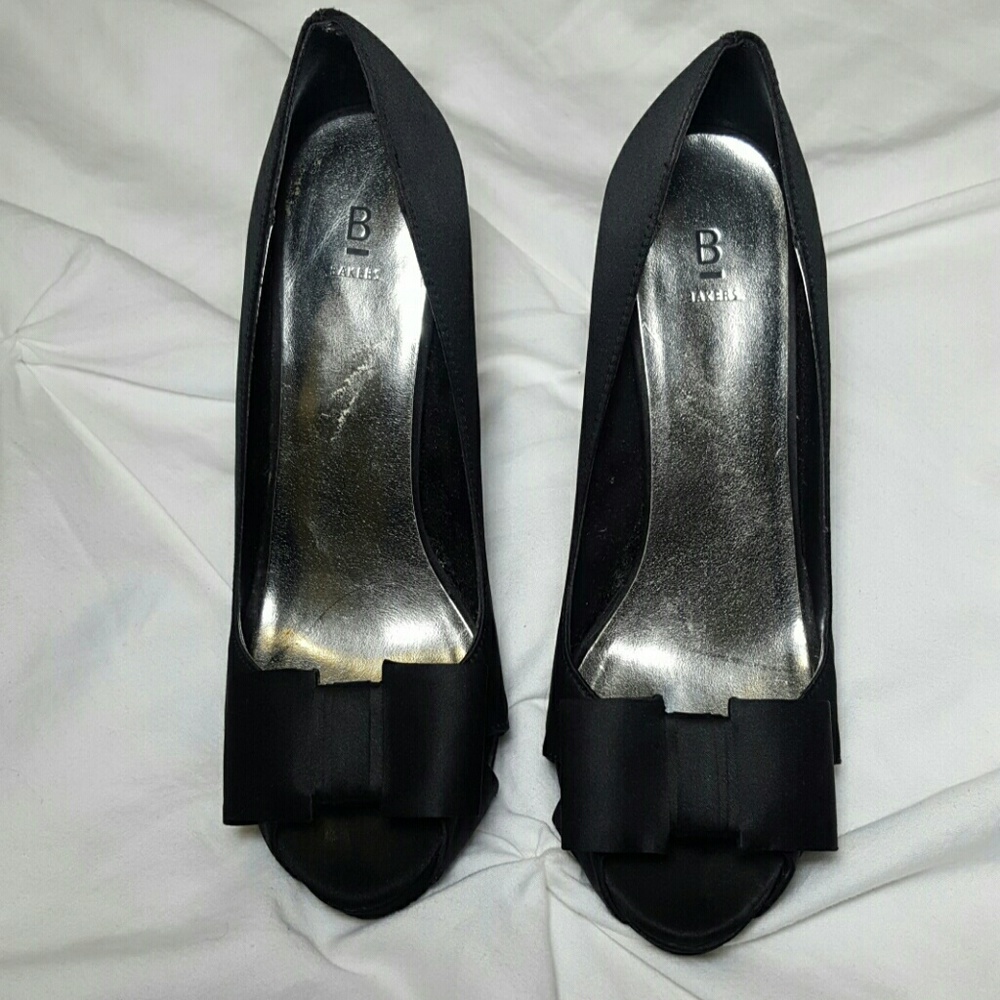 Bakers Black Satin Platform Dress Shoes - Picture 5 of 6