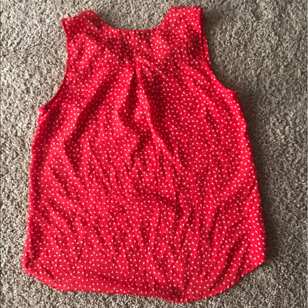 Cute Red Top with White Triangle Pattern - Picture 2 of 3