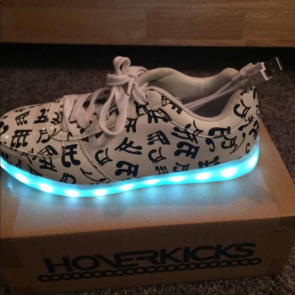 Hoverkick light up shoe Size 7