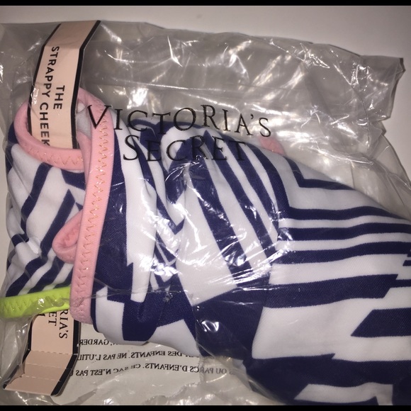 Victoria's Secret Strappy Cheeky bikini - Picture 5 of 5