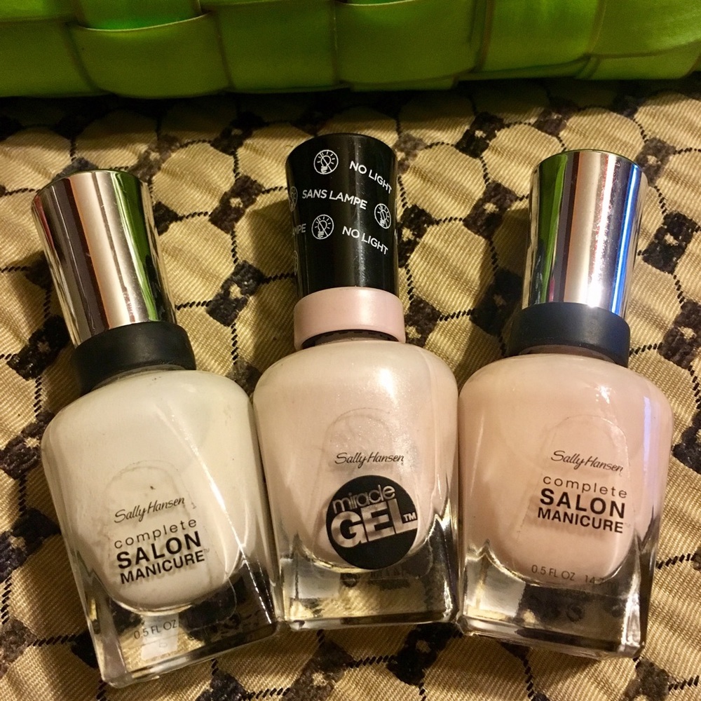 🐚 white colored nail polishes🐚