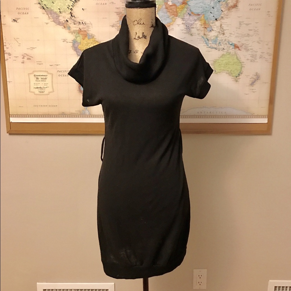 Short Sleeve Sweater Dress - Black