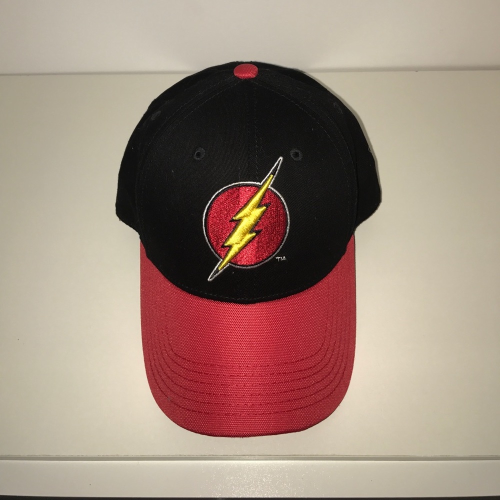 The flash round sports cap
