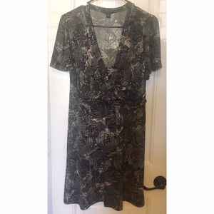 Banana Republic V Neck dress