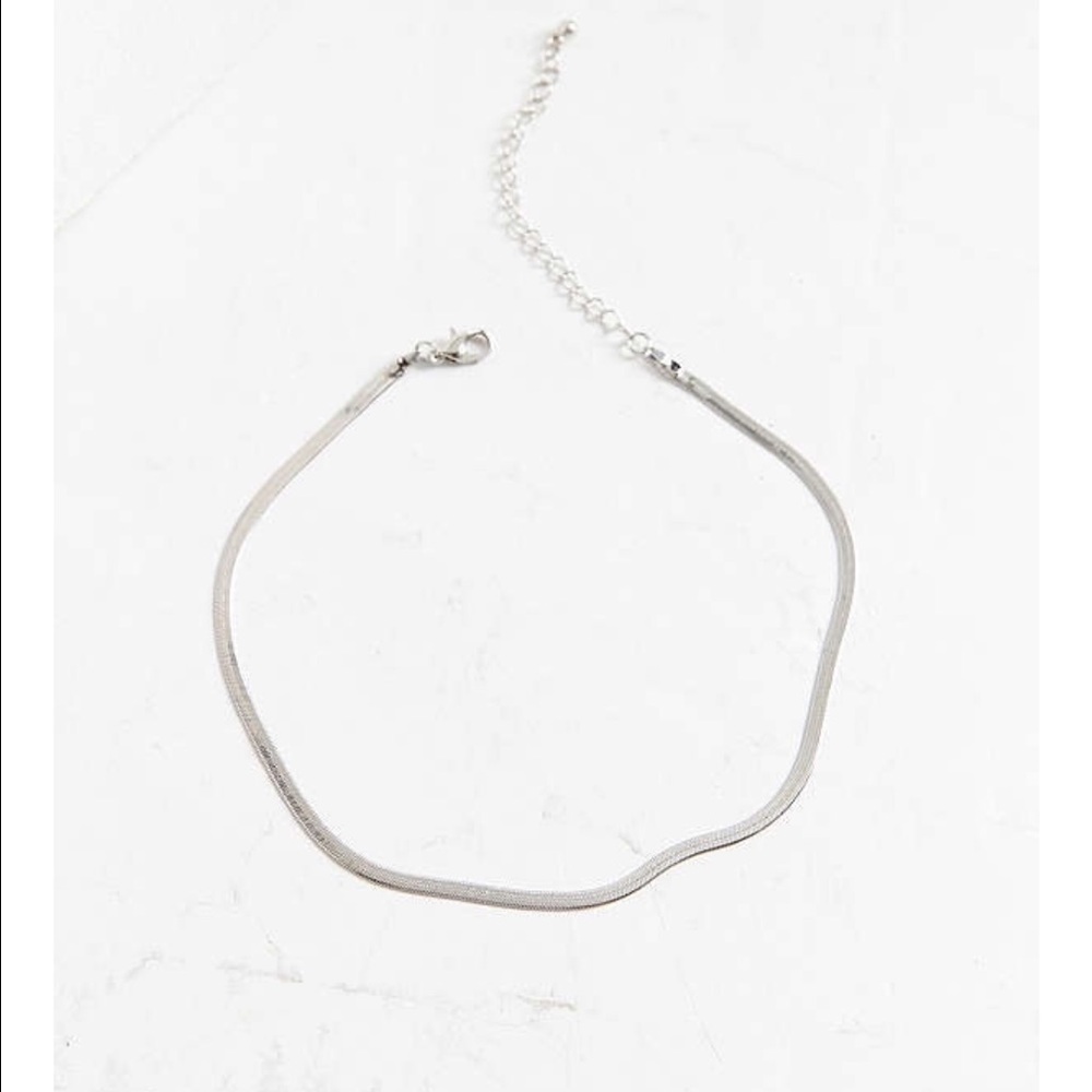 Urban outfitters snake chain choker
