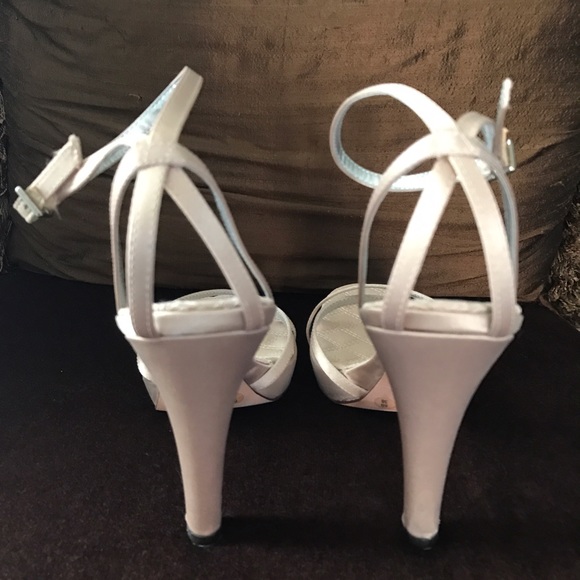 BCBG Champagne Heels - Picture 4 of 4