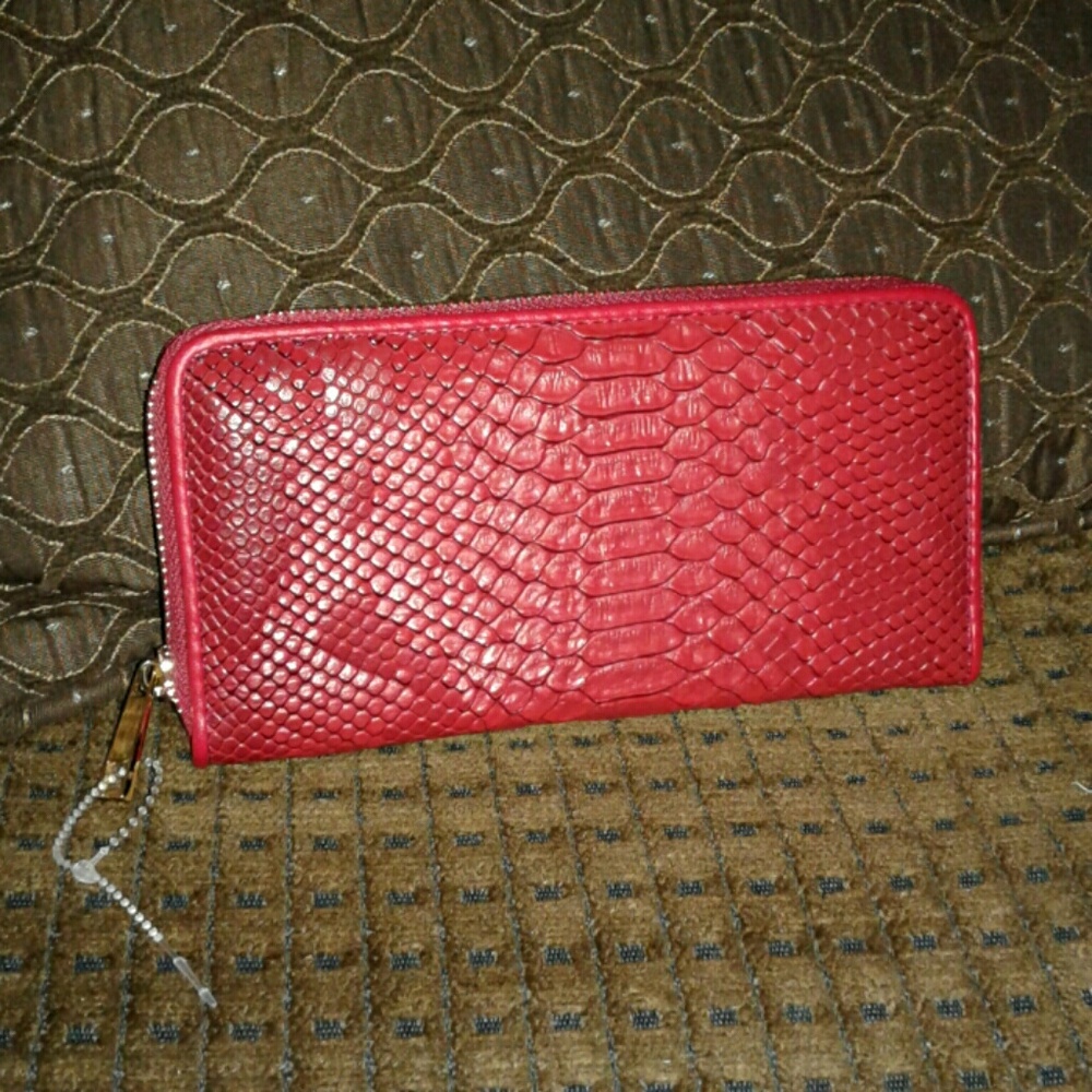 ❤ FINAL REDUCTION Red  Faux Reptile Wallet