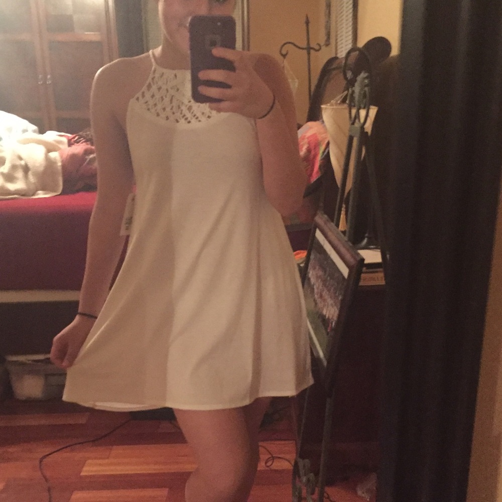 Billabong white dress. MAKE AN OFFER NEED GONE