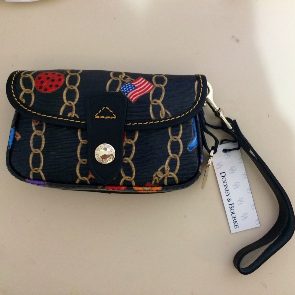 Dooney & Bourke bag