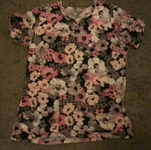 Flowers scrub top