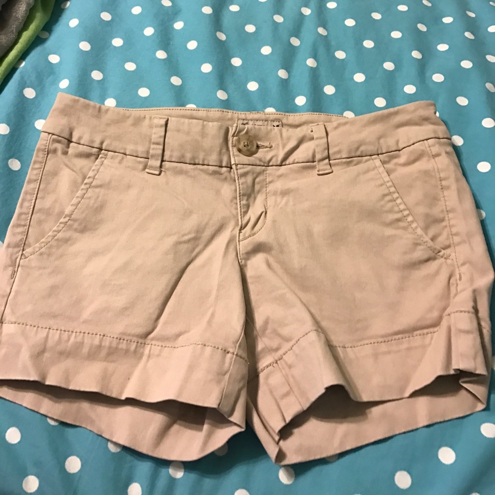 American Eagle khaki shorts