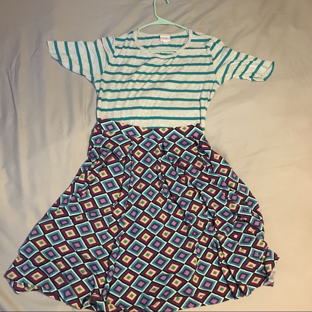 LuLaRoe Madison and Julia pattern mixing outfit!