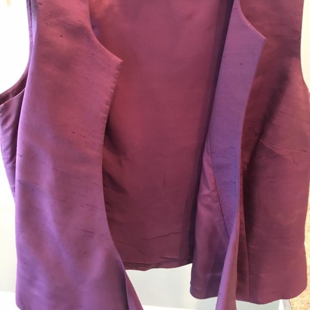 Top - Picture 2 of 2