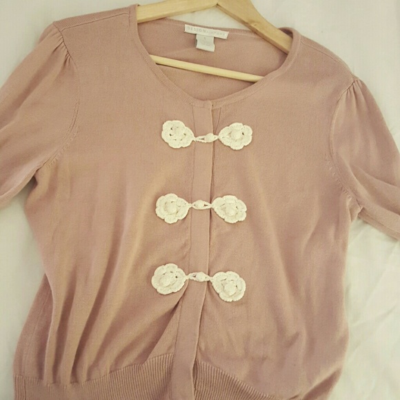 Frog-closure Cardigan - Picture 2 of 4