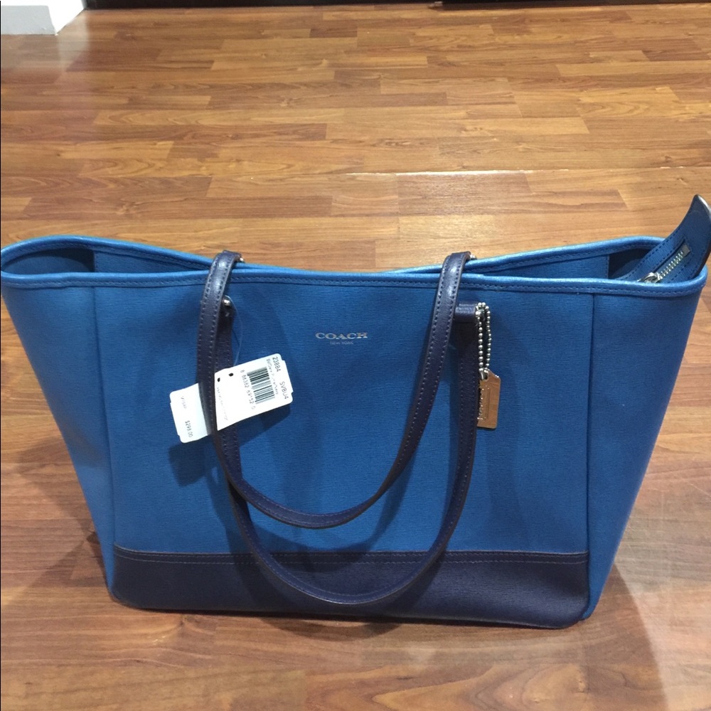 Coach Colorblock Medium EW City Tote